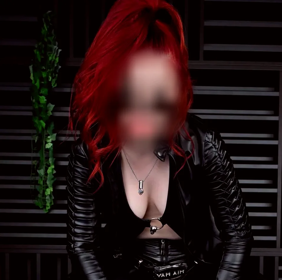 Alma, 24