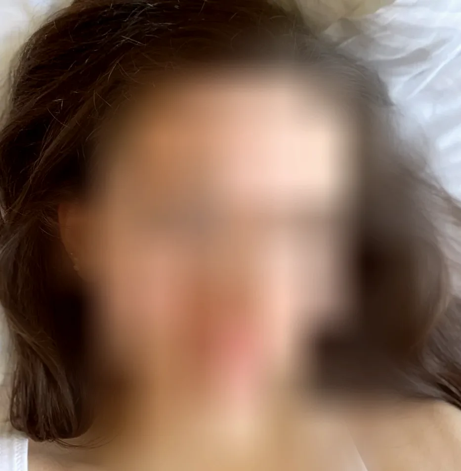 Yasmin, 24
